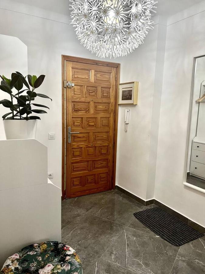Amplio Apartamento Tranquilo Cerca De La Playa 罗萨斯 外观 照片