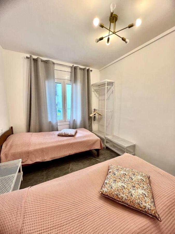 Amplio Apartamento Tranquilo Cerca De La Playa 罗萨斯 外观 照片