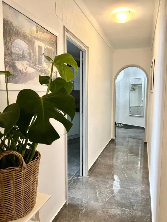 Amplio Apartamento Tranquilo Cerca De La Playa 罗萨斯 外观 照片