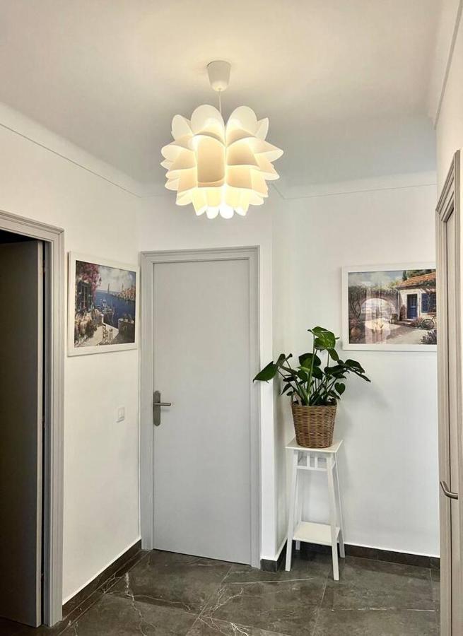 Amplio Apartamento Tranquilo Cerca De La Playa 罗萨斯 外观 照片