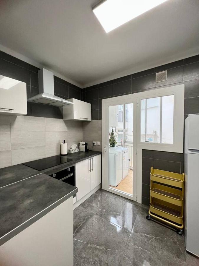Amplio Apartamento Tranquilo Cerca De La Playa 罗萨斯 外观 照片