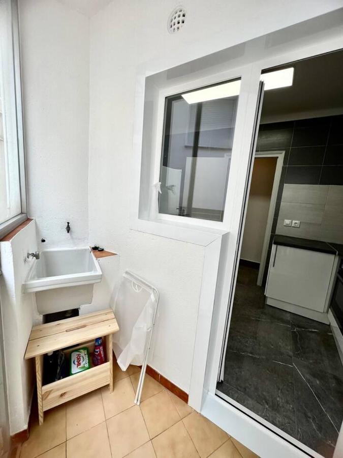 Amplio Apartamento Tranquilo Cerca De La Playa 罗萨斯 外观 照片