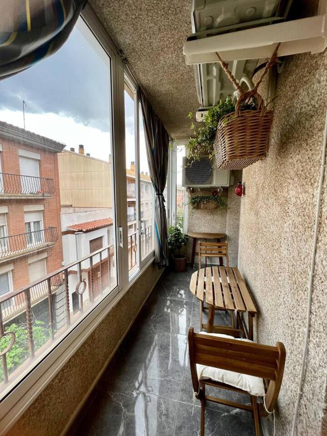Amplio Apartamento Tranquilo Cerca De La Playa 罗萨斯 外观 照片